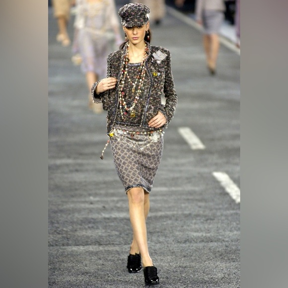 Chanel Rare Runway Fall/Winter 2004 Tweed Lurex Sequin Trim Pencil Skirt Sz 34 - Picture 1 of 15